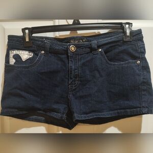 TOUGH CLUB - Jean Shorts